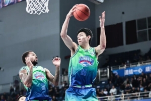 常规赛丨力拼卫冕冠军，先行者95-102不敌浙江浙商证券