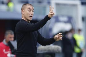 卡纳瓦罗：中国中东执教经历拓宽我的视野，胡桑诺夫已是球队领袖