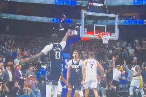 囧！弗拉格传给大空位马绍尔指望其绝杀：带我回家！