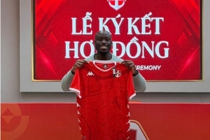 前南京城市外援卢佩塔加盟越南海防俱乐部，上赛季15场贡献7球3助