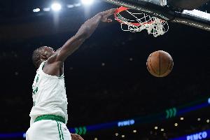 杰伦·布朗单赛季33次30+ 与皮尔斯并列绿军队史第五&塔图姆第一