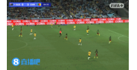 喀麦隆后卫拦截失误！博斯抓住机会推射进球，澳大利亚1-0喀麦隆