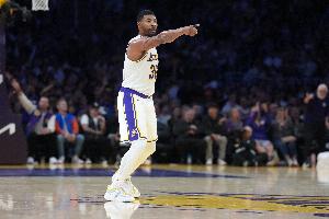 今日缺战篮网！雷迪克：斯玛特情况正在好转 目前状态为每日观察