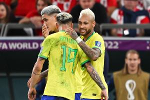 济科：内马尔天赋与梅罗同级但没他们职业，他没能用好自己的天赋