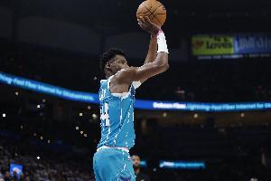 无力回天！布兰登·米勒17中8空砍29分8板 罚球10中8