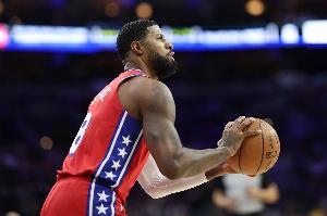 乔治第30次单场同时4+三分4+抢断 历史第三多 仅次于哈登和库里