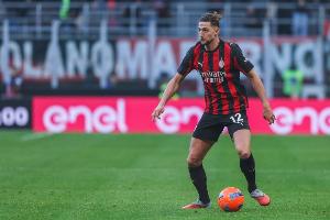 米兰跟队：拉比奥特膝盖没有大碍，单独训练只是预防措施