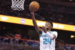 很兴奋！布兰登·米勒首节8中5砍下16分 三分5中3