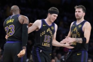 各队季后赛软肋：湖人怕刺狼攻筐&火箭怕雷造失误&骑士怕蜂三分