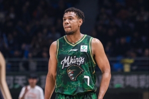 可圈可点！祝铭震得到19分4板1助 赵柏清贡献17分4板