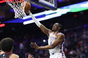 见过世面！杰伦威：打总决赛的经历让我们在焦灼比赛中不恐慌