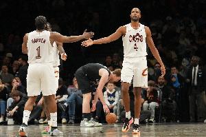 砍34+17！阿特金森：哈登是战术大师 他对莫布里的统治力功不可没