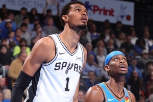 激烈竞争！MVP前二今天同砍40+！文班运动战27中17 SGA25罚21中