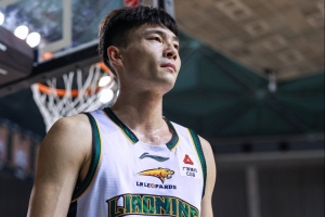 乌戈：很高兴回到赢球轨道 重点表扬鄢手骐 防皮特森做得非常优秀