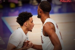 迎来连胜！骑士发布赢球海报：莫布里和普罗克特成为封面人物