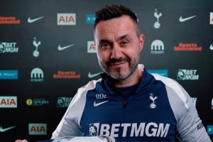 重返英超！热刺官方：新帅德泽尔比正式上任