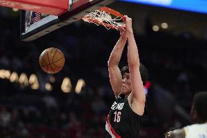 NBA官方：开拓者非法接触杨瀚森罚款10万！两高管停薪停职两周！