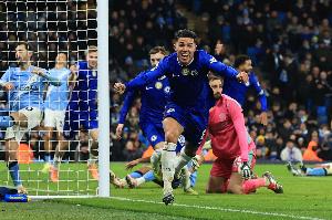 阿邦拉霍：皇马不会为恩佐花费1亿英镑，他进不了皇马的首发阵容