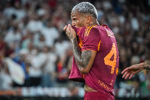 意媒：迪巴拉、韦斯利、科内和多夫比克均未参加罗马合练