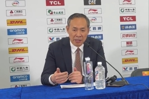 罚下3人！许利民：我这两年也头一回遇到这情况 得控制不必要犯规