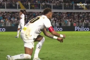 内马尔：对方多次犯规我只是去理论就染黄，裁判想成为比赛的主角