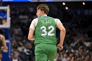 弗拉格谈最佳新秀：希望这场51分有所帮助 但我不会为此担心