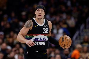 带着二级拉伤打抢七！阿隆·戈登本赛季仅出战33场 生涯新低