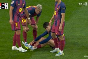 巴萨跟队：贝尔纳尔踝关节韧带轻度受伤，预计缺席10天左右