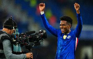 18岁345天！埃斯特旺是萨卡后在足总杯单场传射的最年轻英超球员