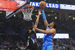 兄弟对决！杰伦威9中5砍下15+7 科迪威11中3拿到8+4+5+3断