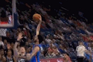 排骨战神！霍姆格伦切入单臂隔扣菲利波夫斯基 分差20分