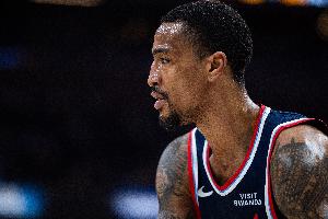 卢谈科林斯替补：这绝非降格 目前球队伤兵满营&只为找到最佳组合