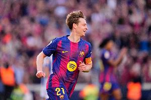 世体：德容无法出战与马竞的首回合，弗里克计划让他周末复出