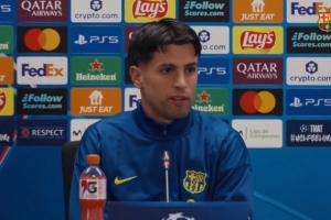 坎塞洛:我是利雅得新月的球员,但是留在巴萨的机会总是存在的