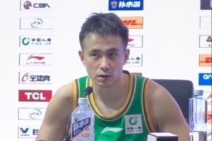 赵继伟：控制好失误 作为球队的后卫这方面我要做得更好一些