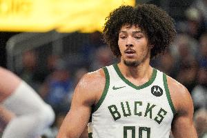 何方神圣?希姆斯砍下11+11+10三双 雄鹿贾巴尔之后首发中锋首人