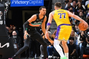 主持人：NBA或驳回东契奇申诉 因为若通过就得给CC&文班都开绿灯