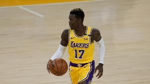 施罗德：在湖人时有个队友不适合打季后赛 我不想说是谁