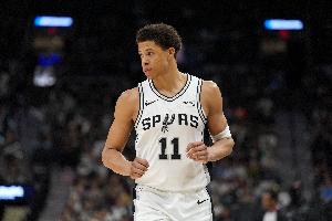 米奇：卡特·布莱恩特打得很合理 出手自信 我们需要他这样的表现