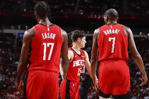 伊森谈八连胜：我们作为团队更亲密了 无论何时上场都竭尽全力