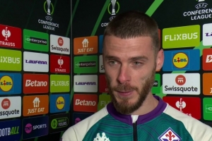 德赫亚：卡里克在曼联的执教表现非常棒，希望曼联能为奖杯而战