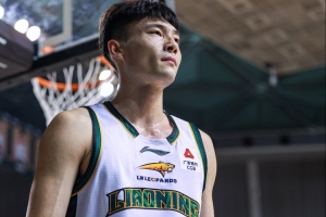 要被喷惨！鄢手骐出战35分钟除2断外差点“五零” 关键三分三不沾