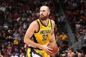 全民皆兵！东部倒二步行者7人上双轰123分大胜东部倒三篮网