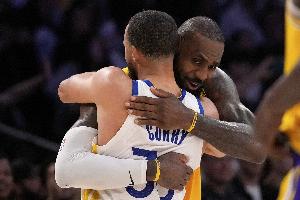 勇媒：41岁詹姆斯仍能统治比赛 很难不去想勇士今夏会追逐他