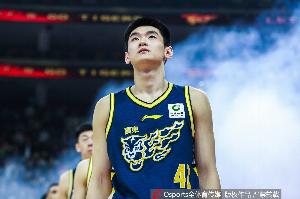 媒体人：大胜吉林 广东篮板球赢了21个在本赛季相当少见
