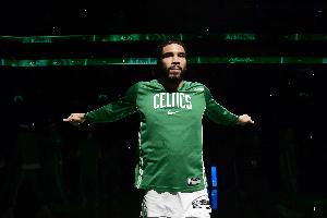 塔图姆：感谢球迷们赛前的掌声 整个联盟对我的态度让我倍感温暖