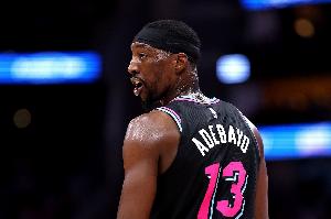 顶不住!阿德巴约半场9中5拿全队最高12分8板 正负值-14