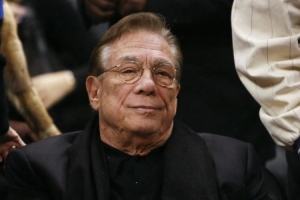 奥多姆:当年快船老板斯特林会突然闯进更衣室 直勾勾地看球员