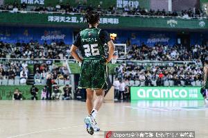 J.Cole首秀仅得1板1助！媒体人：41岁老将看来还是要找找状态