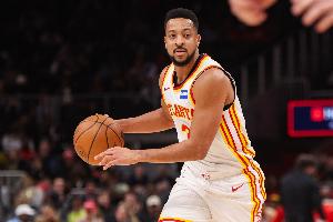 火力凶猛！麦科勒姆半场13中9轰下25分 三分8中6